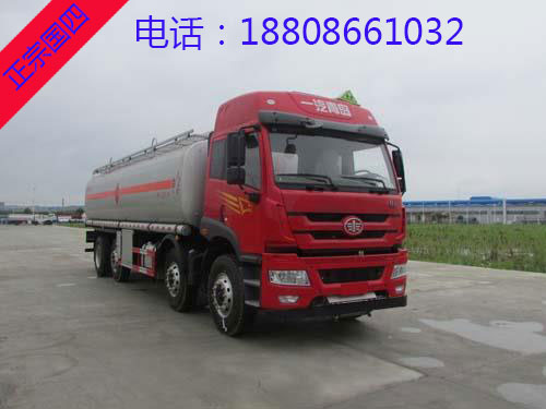 24噸(28方)解放前四后六運(yùn)油車(chē) 24噸(28方)解放前四后六運(yùn)油車(chē)