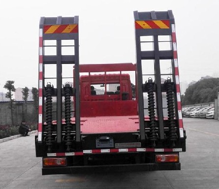 東風(fēng)后八輪平板運(yùn)輸車