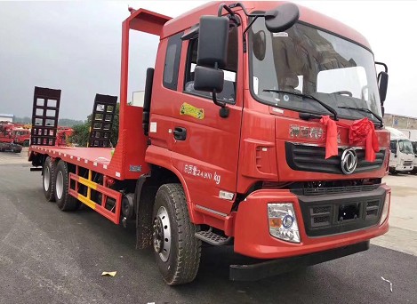 東風(fēng)后八輪平板運(yùn)輸車