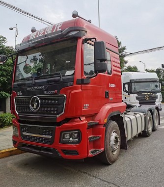 庫(kù)存陜汽德龍新款M3000S牽引車 庫(kù)存陜汽德龍新款M3000S牽引車