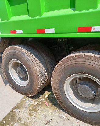 庫(kù)存解放JH6前四后八自卸車 庫(kù)存解放JH6前四后八自卸車