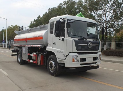 國(guó)六東風(fēng)天錦10噸油罐車(chē)圖片 國(guó)六東風(fēng)天錦10噸油罐車(chē)圖片