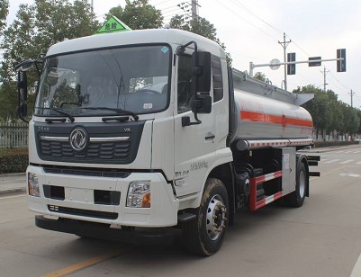 國(guó)六東風(fēng)天錦10噸油罐車(chē)圖片 國(guó)六東風(fēng)天錦10噸油罐車(chē)圖片