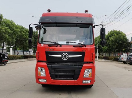 國六東風(fēng)暢行小三軸食用油運(yùn)輸車圖片 國六東風(fēng)暢行小三軸食用油運(yùn)輸車圖片