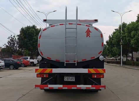 國六東風(fēng)暢行小三軸食用油運(yùn)輸車圖片 國六東風(fēng)暢行小三軸食用油運(yùn)輸車圖片