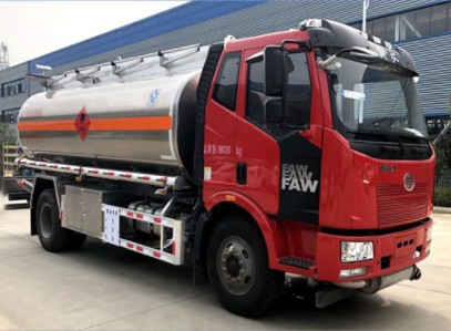 解放J6單橋鋁合金油罐車(chē) 解放J6單橋鋁合金油罐車(chē)