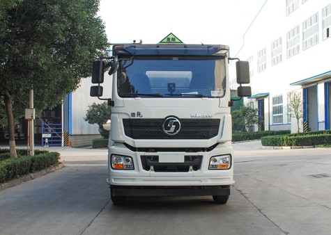 國六陜汽德龍31方鋁合金運(yùn)油車 國六陜汽德龍31方鋁合金運(yùn)油車
