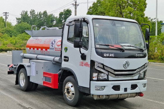 藍(lán)牌油罐車|加油車圖片 藍(lán)牌油罐車|加油車圖片