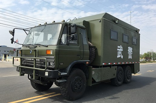 高原型六驅(qū)自行式炊事車(chē) 高原型六驅(qū)自行式炊事車(chē)