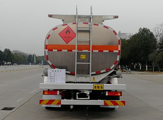 國(guó)六陜汽軒德(翼6)21方鋁合金運(yùn)油車(chē) 國(guó)六陜汽軒德(翼6)21方鋁合金運(yùn)油車(chē)