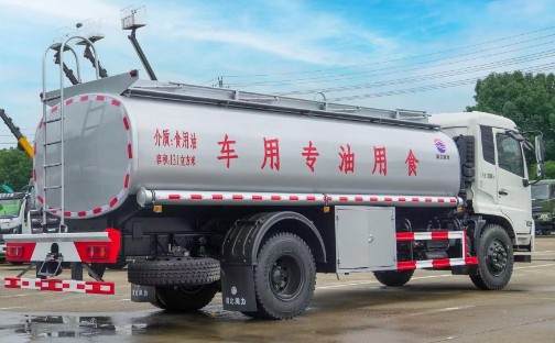 東風(fēng)天錦12方食用油運(yùn)輸車_潤知星牌SCS5180GSYDFH6型食用油運(yùn)輸車 東風(fēng)天錦12方食用油運(yùn)輸車_潤知星牌SCS5180GSYDFH6型食用油運(yùn)輸車