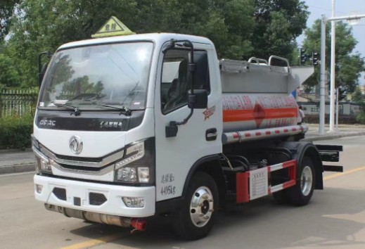 東風多利卡1.92方藍牌易燃液體罐式運輸車_潤知星牌SCS5041GRYEQ6型易燃液體罐式運輸車 東風多利卡1.92方藍牌易燃液體罐式運輸車_潤知星牌SCS5041GRYEQ6型易燃液體罐式運輸車